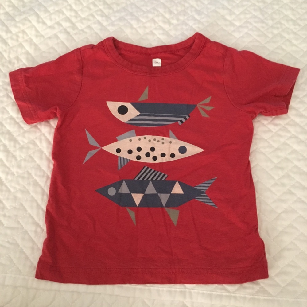 Tea fish tee